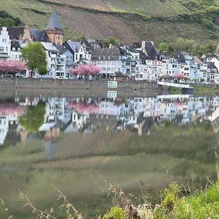 Kaamter F Erkelsmarkt * Zell an der Mosel